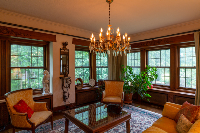 Contemporary photograph of the sun room at the Van Sweringen mansion