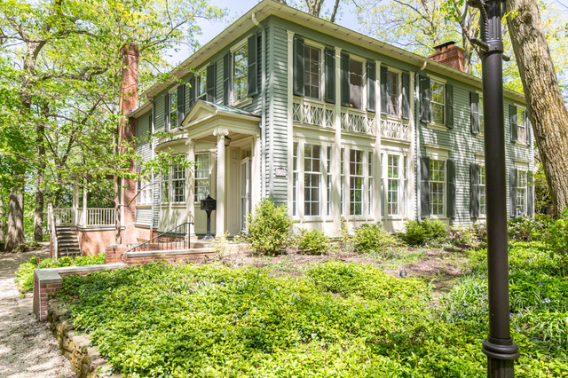 Contemporary photograph of west elevation of Lucretia Prentiss House