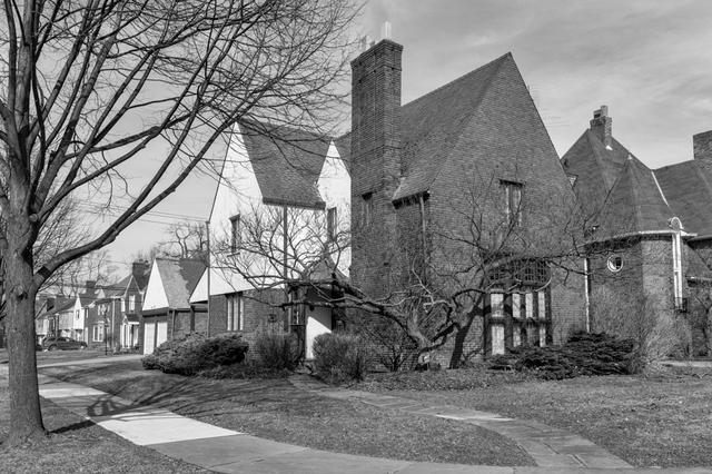 Contemporary photograph of 18305 Scottsdale Boulevard