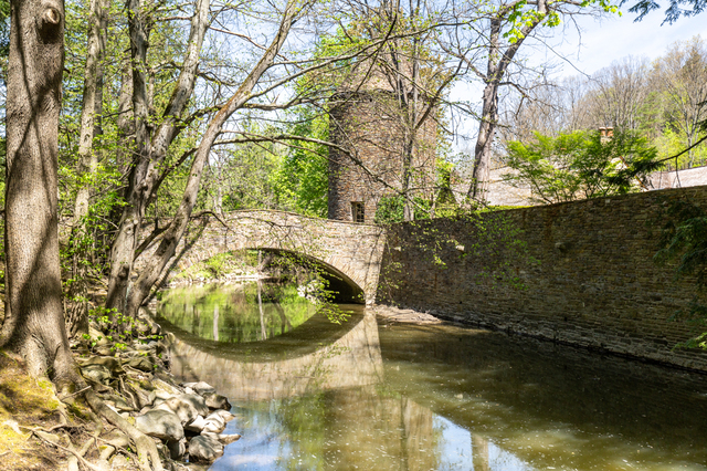 Contemporary photograph of Daisy Hill Gatehouse and garden