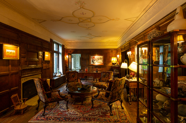 Contemporary photograph of the parlor at the Van Sweringen mansion