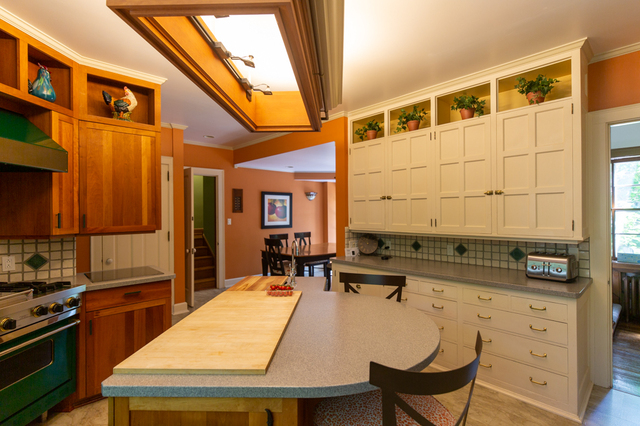 Contemporary photograph of kitchen of Lucretia Prentiss House