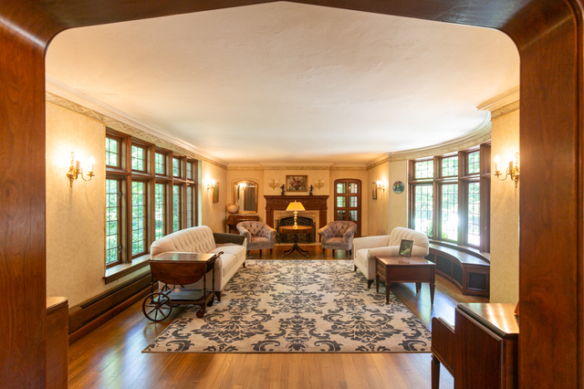 Contemporary photograph of living room of "Twin Oaks"