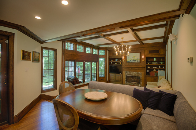 Contemporary photograph of family room of "Twin Oaks"